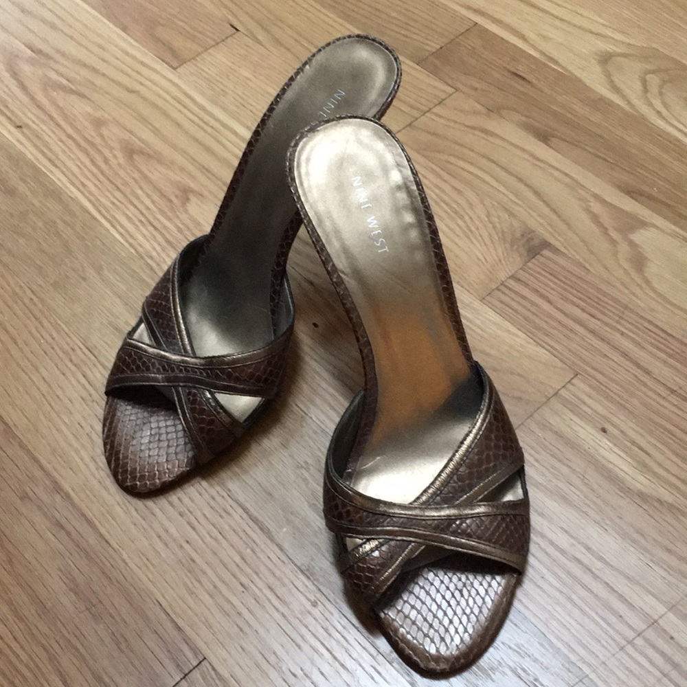 Size 10 gold and brown Nine West 👠